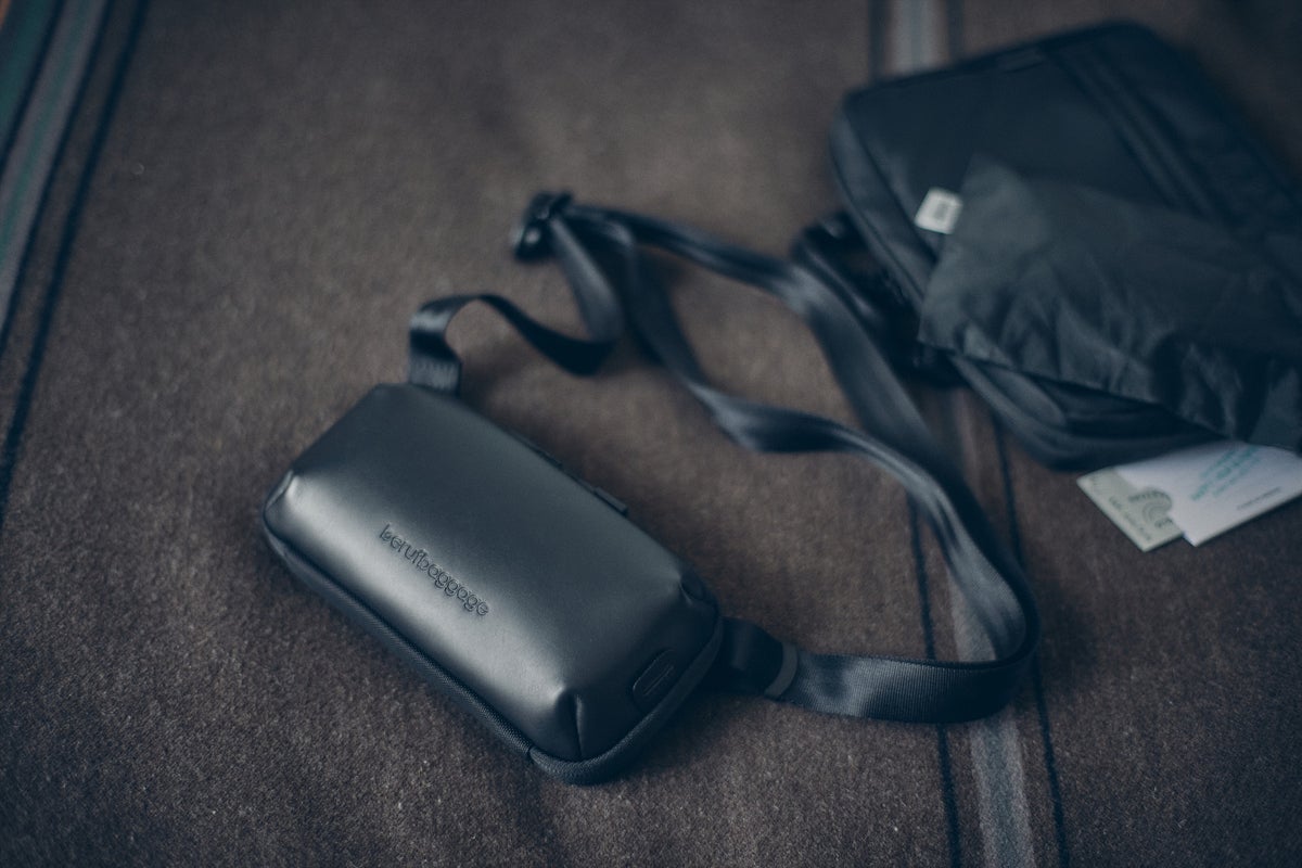 beruf baggage ベルーフ バゲージ URBAN EXPLORER MINI トラベルウォレット brf-GR22-WPL