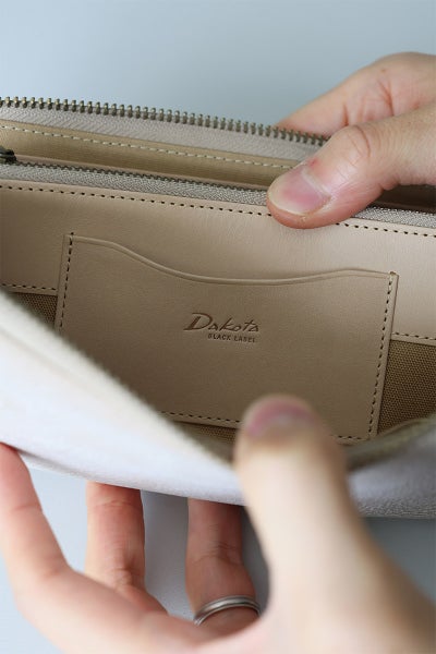 Dakota BLACK LABEL ダコタ ブラックレーベル クレマ 小銭入れ付き長財布（ラウンドファスナー式 ） 0620134