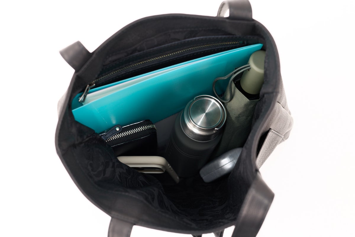 MR.OLIVE E.O.I ミスターオリーブ イーオーアイ IMPERMA-LEATHER インパーマレザー GUSSET POCKET TOTE BAG ME651