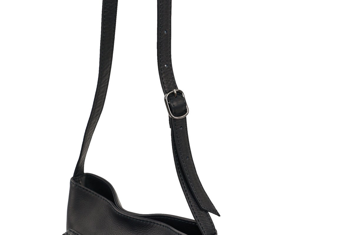 MR.OLIVE E.O.I ミスターオリーブ イーオーアイ IMPERMA-LEATHER インパーマレザー GUSSET POCKET COMPACT SHOULDER BAG ME652