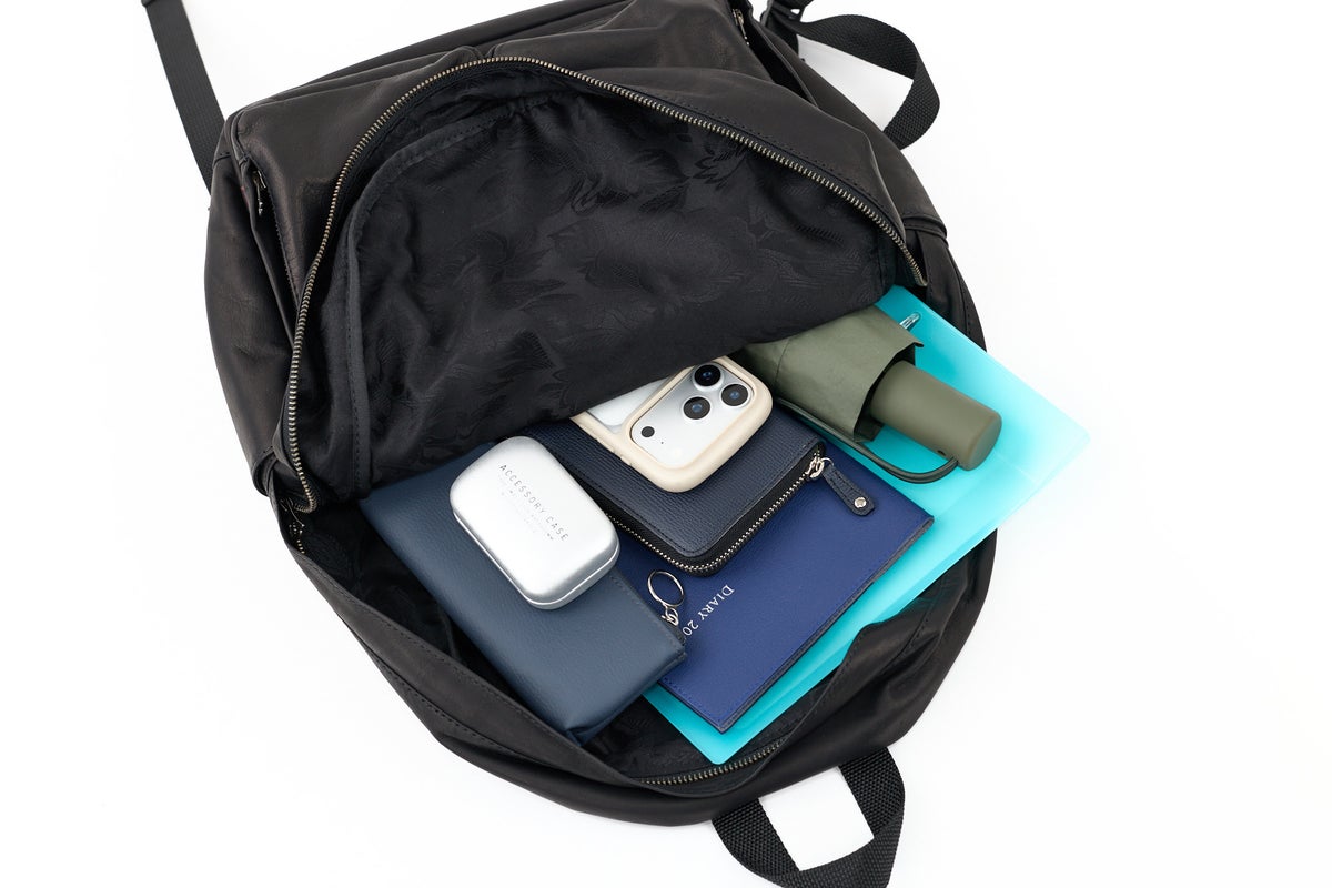 MR.OLIVE E.O.I ミスターオリーブ イーオーアイ IMPERMA-LEATHER インパーマレザー URBAN DAY PACK ME694