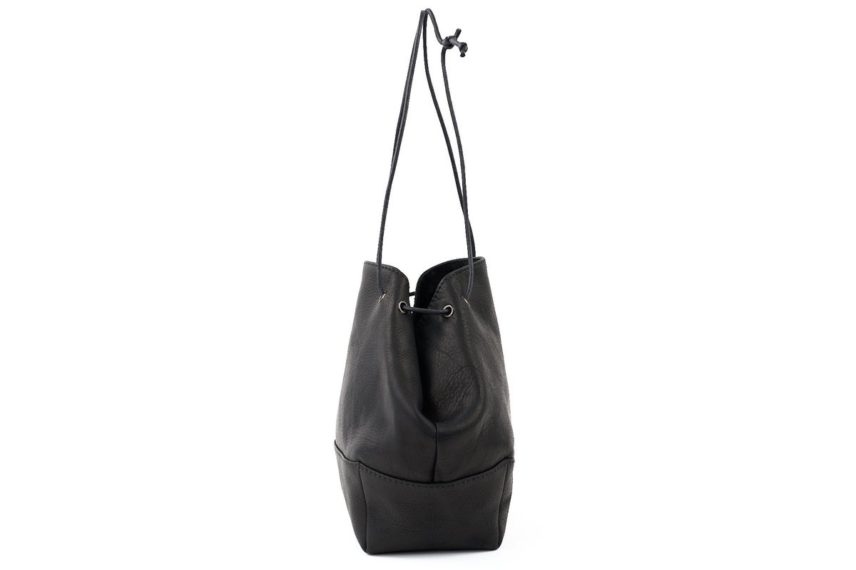 MR.OLIVE E.O.I ミスターオリーブ イーオーアイ IMPERMA-LEATHER インパーマレザー 2WAYDRAWSTRING POUCH ME697