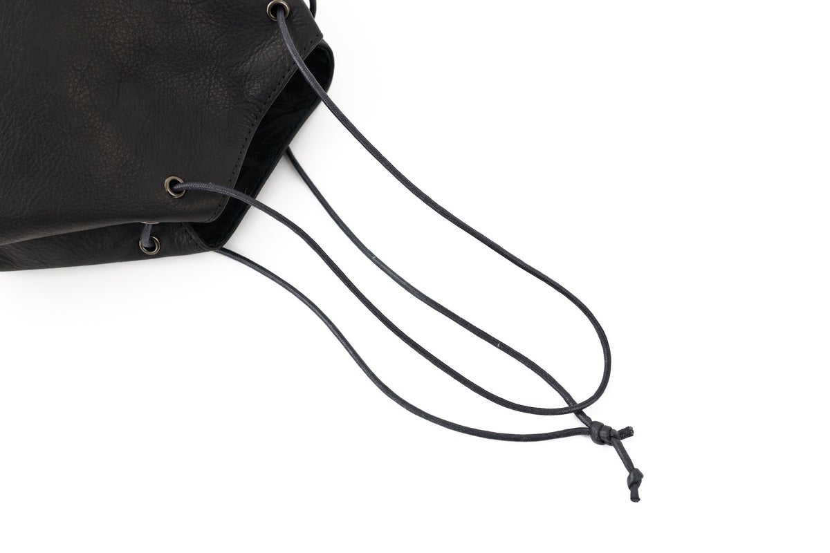 MR.OLIVE E.O.I ミスターオリーブ イーオーアイ IMPERMA-LEATHER インパーマレザー 2WAYDRAWSTRING POUCH ME697