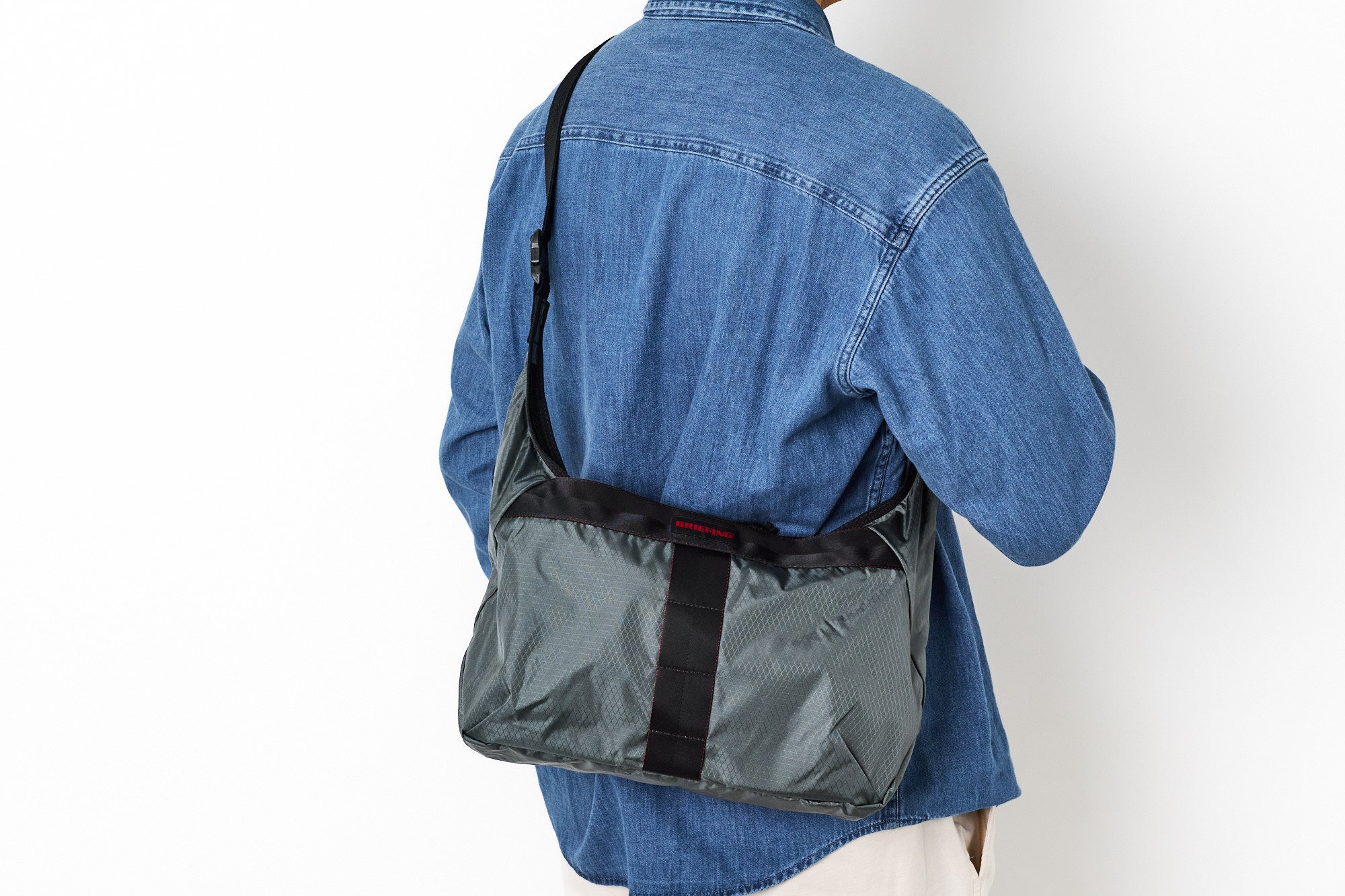 BRIEFING ブリーフィング SOLID LIGHT PACKABLE SHOULDER RC BRA253L31