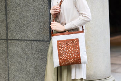 genten ゲンテン Tapestry cutwork タペストリーカットワーク ショルダーバッグ 44976