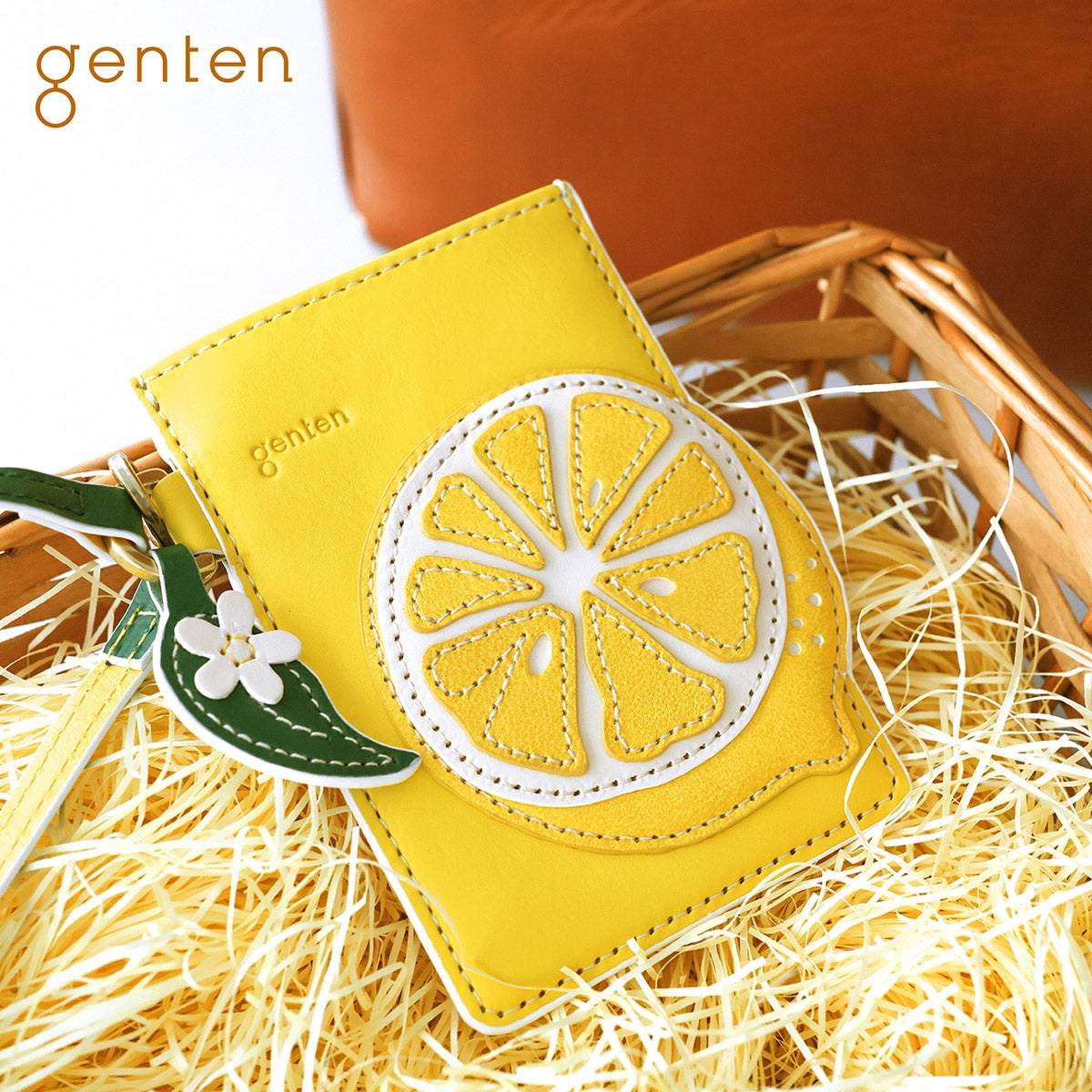 genten ゲンテン Fruit market フルーツマーケット はみ出しパスケース「レモン」 45045