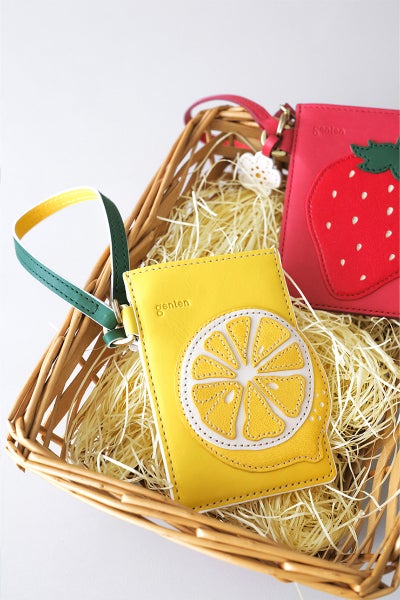 genten ゲンテン Fruit market フルーツマーケット はみ出しパスケース「レモン」 45045