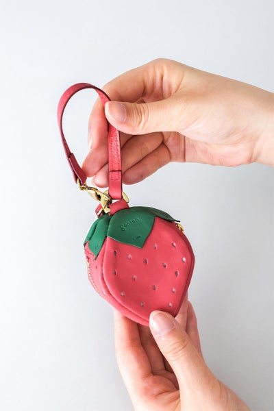 genten ゲンテン Fruit market フルーツマーケット 立体チャーム「いちご」 45048