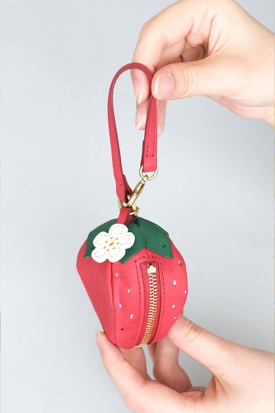 genten ゲンテン Fruit market フルーツマーケット 立体チャーム「いちご」 45048