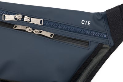CIE シー VARIOUS スリングバッグ S 021831