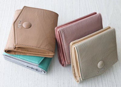 airlist エアリスト Moelleux モワル 小銭入れ付き二つ折り財布 24898
