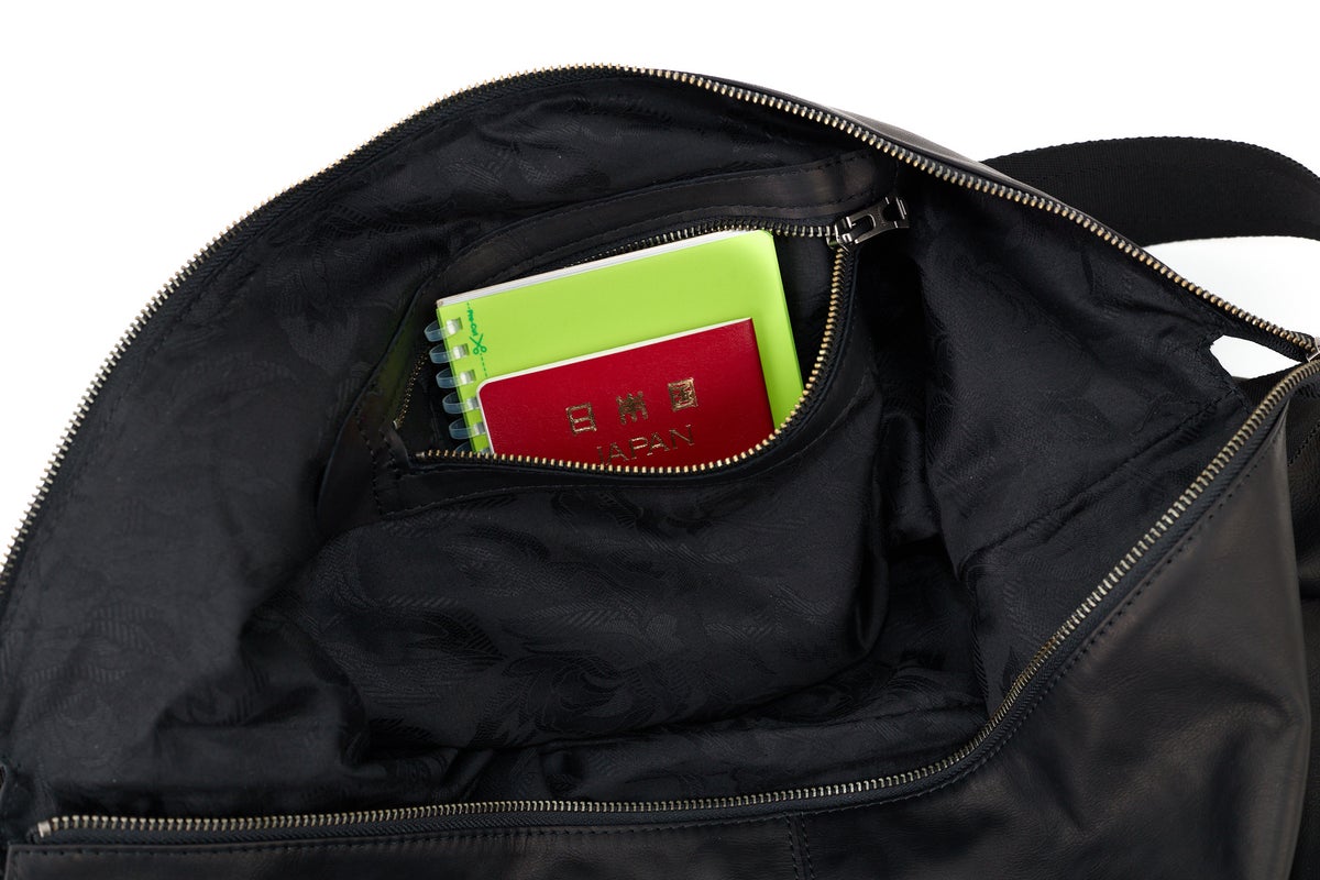 MR.OLIVE E.O.I ミスターオリーブ イーオーアイ IMPERMA-LEATHER インパーマレザー MESSENGER BAG ME613