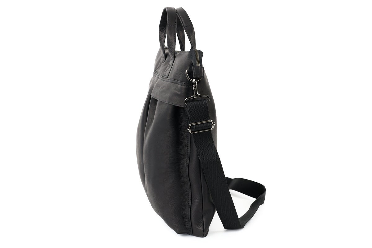MR.OLIVE E.O.I ミスターオリーブ イーオーアイ IMPERMA-LEATHER インパーマレザー HELMET BAG ME666