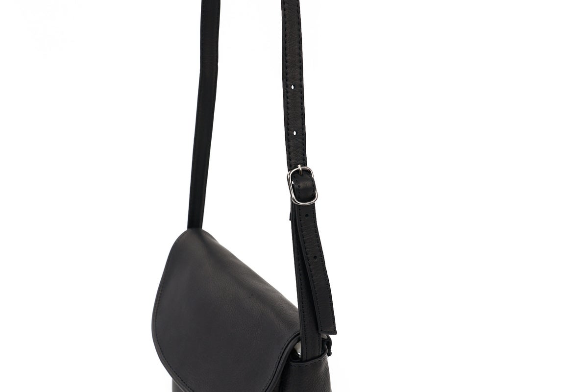 MR.OLIVE E.O.I ミスターオリーブ イーオーアイ IMPERMA-LEATHER インパーマレザー NEAT SHOULDER BAG ME668