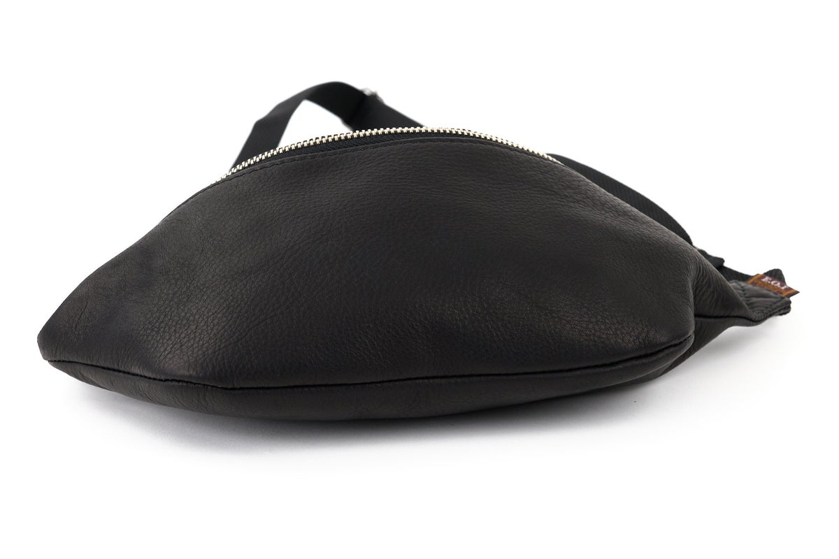 MR.OLIVE E.O.I ミスターオリーブ イーオーアイ IMPERMA-LEATHER インパーマレザー SMALL BODY BAG ME681