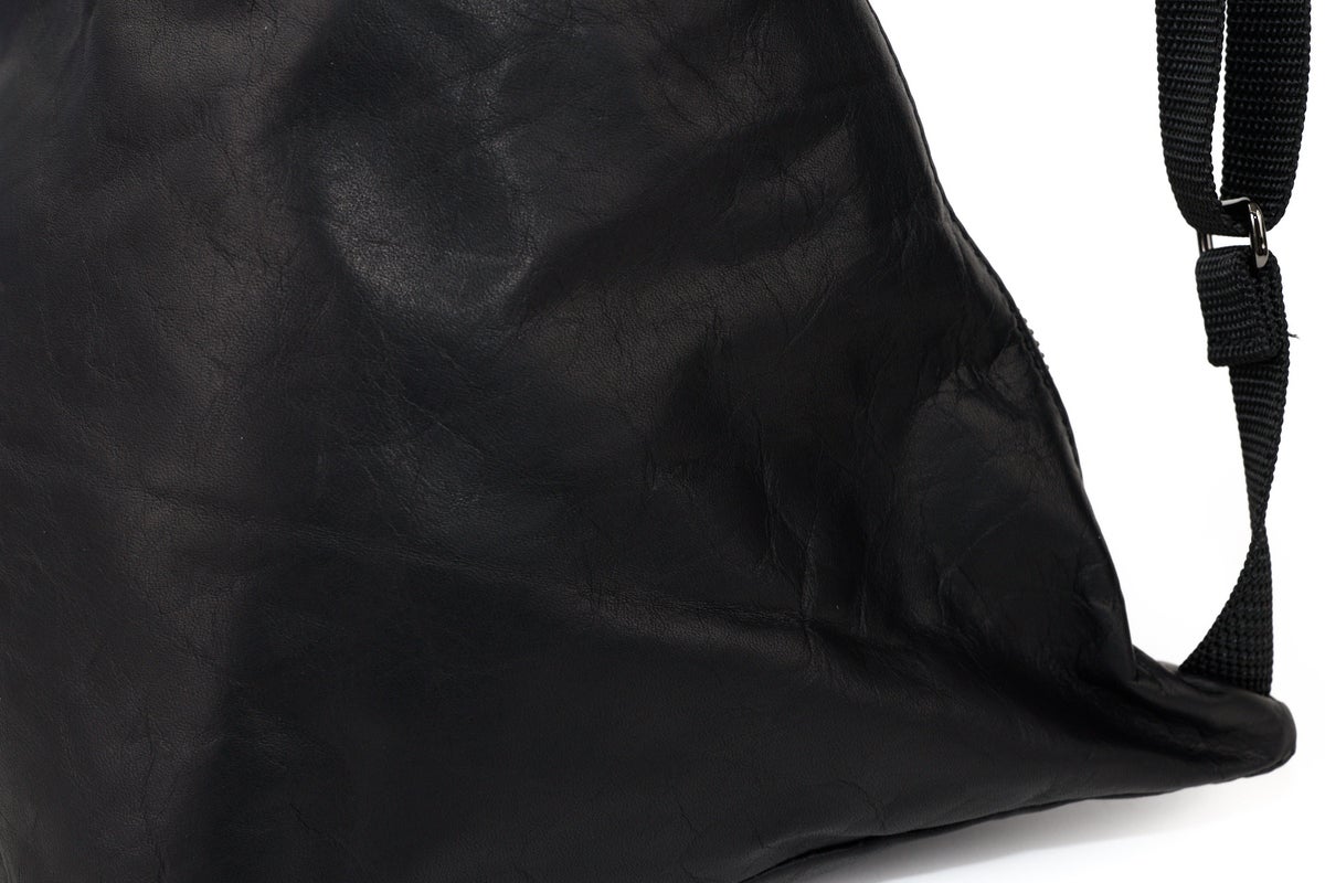 MR.OLIVE E.O.I ミスターオリーブ イーオーアイ IMPERMA-LEATHER インパーマレザー TRIANGLE BODY BAG ME696