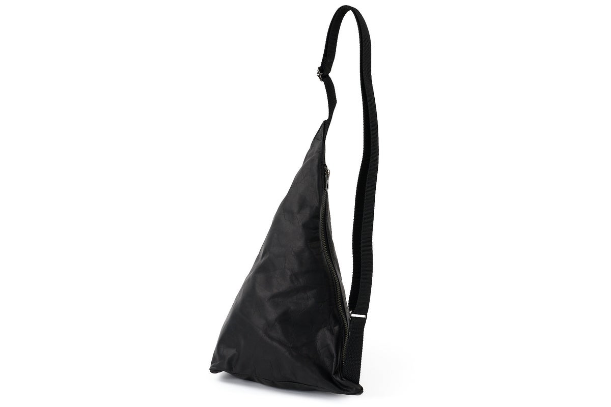 MR.OLIVE E.O.I ミスターオリーブ イーオーアイ IMPERMA-LEATHER インパーマレザー TRIANGLE BODY BAG ME696