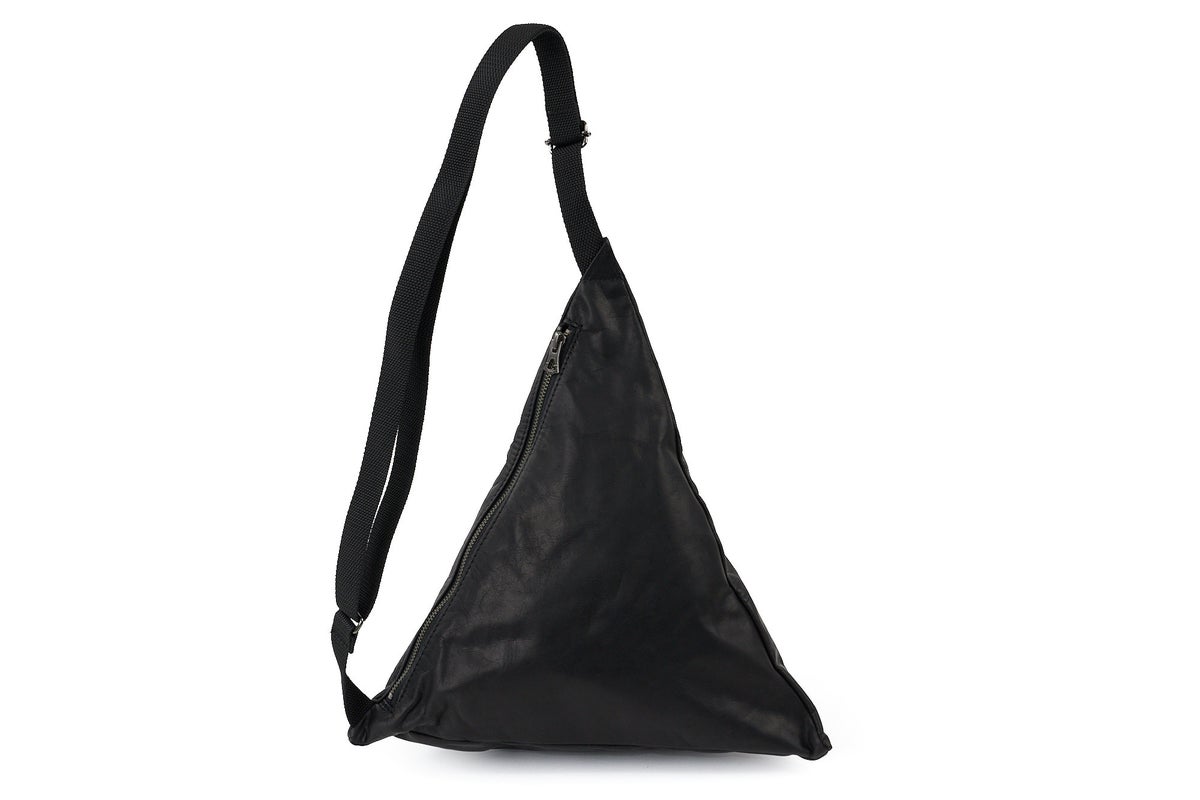MR.OLIVE E.O.I ミスターオリーブ イーオーアイ IMPERMA-LEATHER インパーマレザー TRIANGLE BODY BAG ME696
