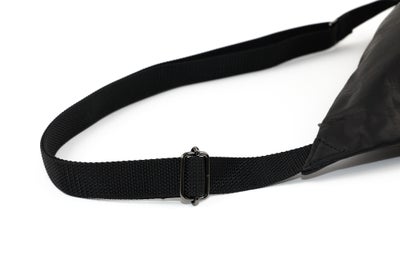 MR.OLIVE E.O.I ミスターオリーブ イーオーアイ IMPERMA-LEATHER インパーマレザー TRIANGLE BODY BAG ME696