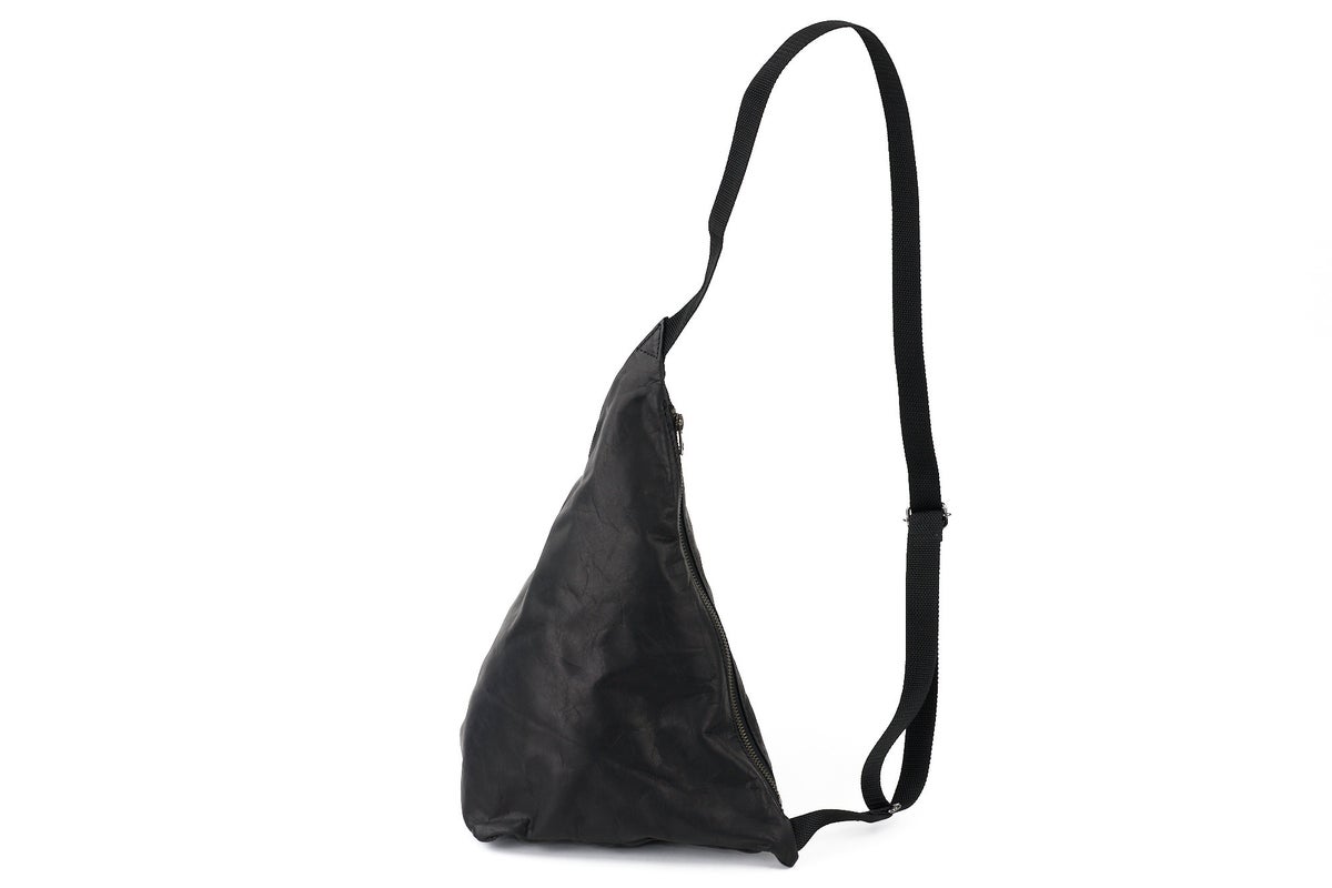 MR.OLIVE E.O.I ミスターオリーブ イーオーアイ IMPERMA-LEATHER インパーマレザー TRIANGLE BODY BAG ME696
