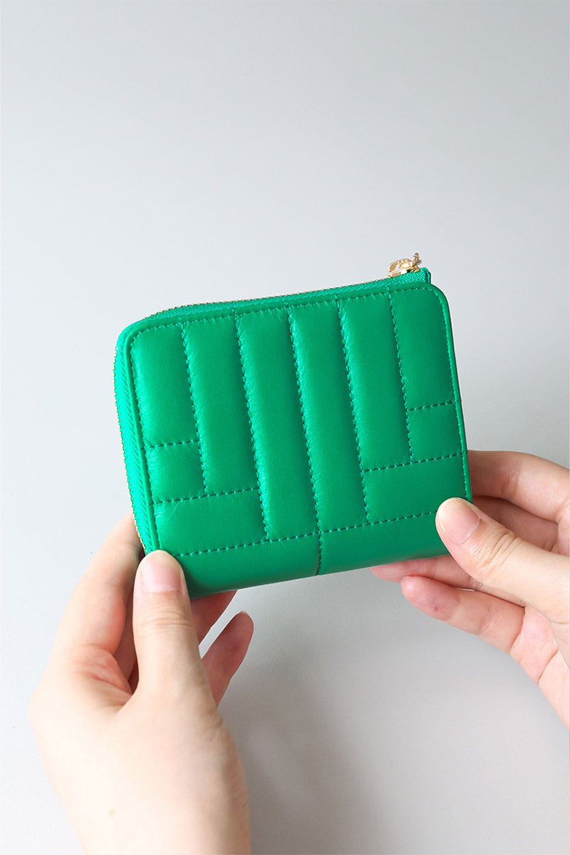 LANVIN en Bleu ランバン オン ブルー ベルシー 小銭入れ付き二つ折り財布 482662