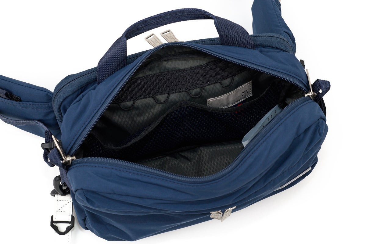 CIE シー SUNNY BODY BAG 072654