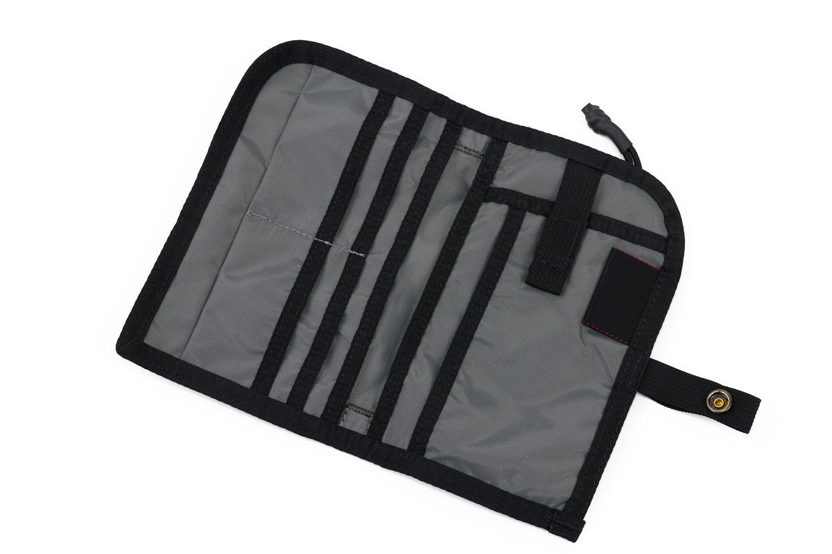 BRIEFING ブリーフィング LESIT FOLDING PASSPORT CASE BRA261G71