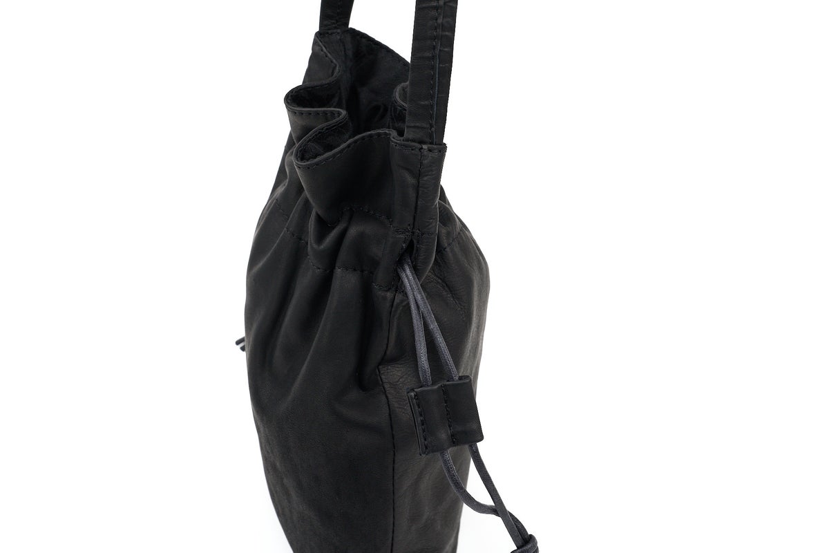 MR.OLIVE E.O.I ミスターオリーブ イーオーアイ IMPERMA-LEATHER インパーマレザー DRAWSTRING BAG ME698