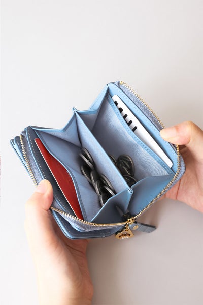 LANVIN en Bleu ランバン オン ブルー マゼンダ 小銭入れ付き二つ折り財布 481686