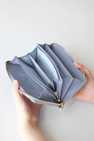 LANVIN en Bleu ランバン オン ブルー メラニー 小銭入れ付き長財布（ラウンドファスナー式 ） 483220