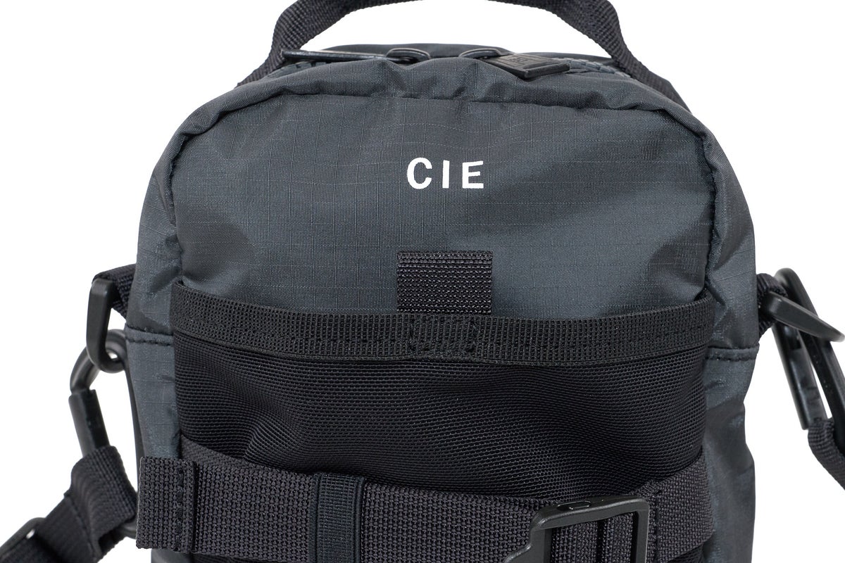 CIE シー GRID0 ショルダーバッグ(S) 032667