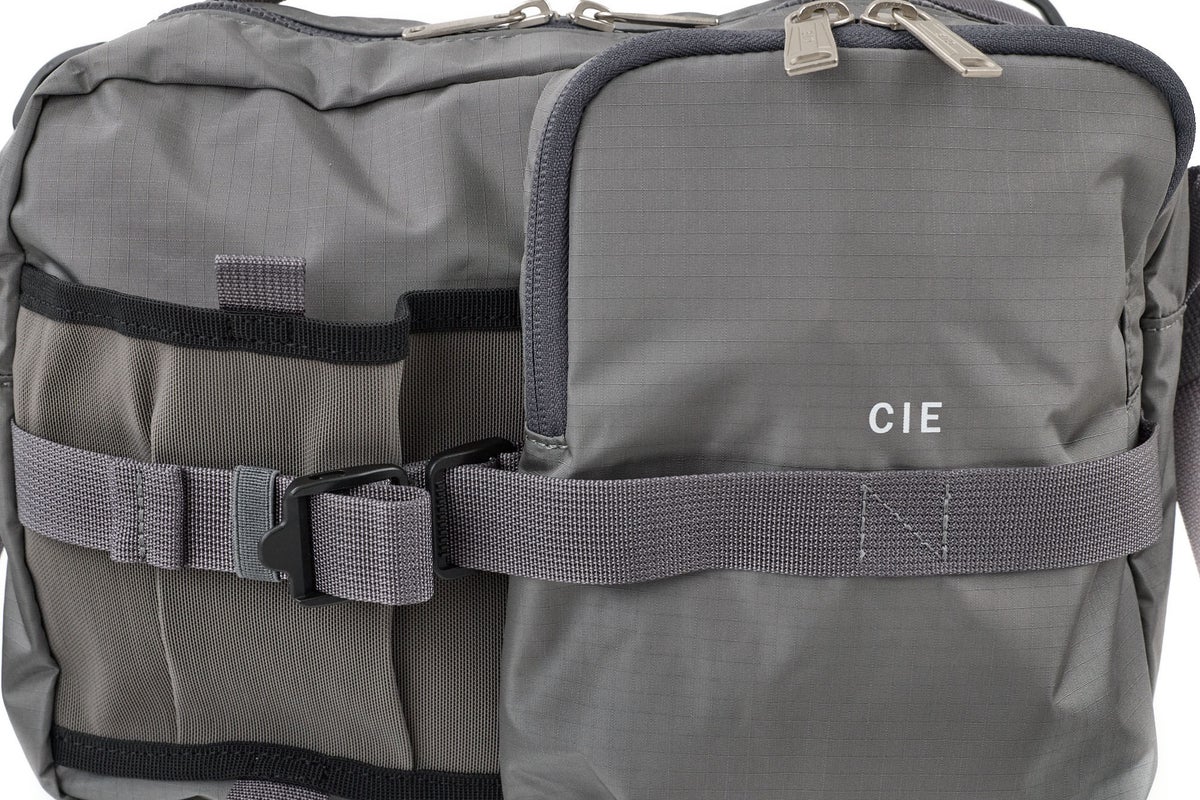 CIE シー GRID0 ショルダーバッグ(L) 032668