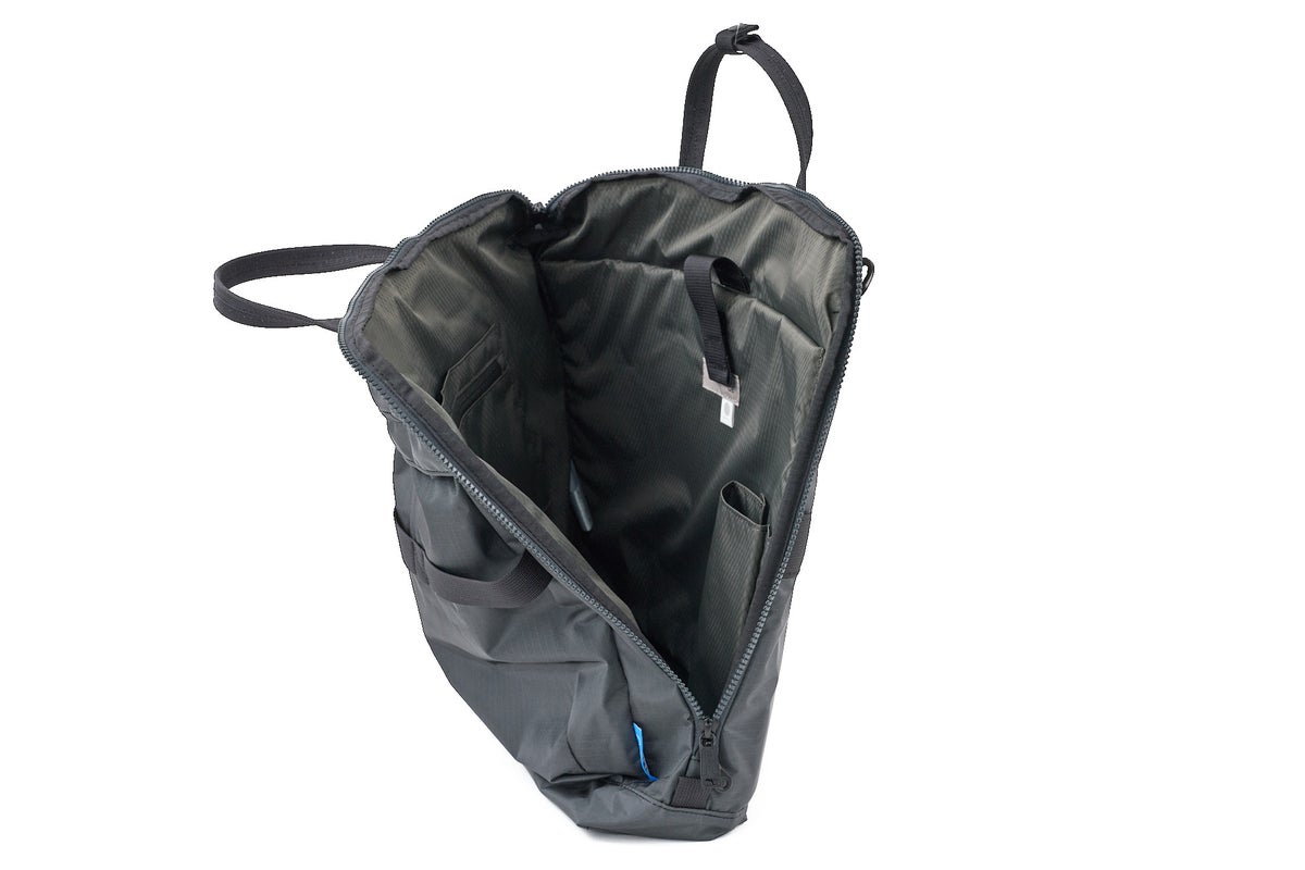 CIE シー GRID0 HELMET BAG 032671