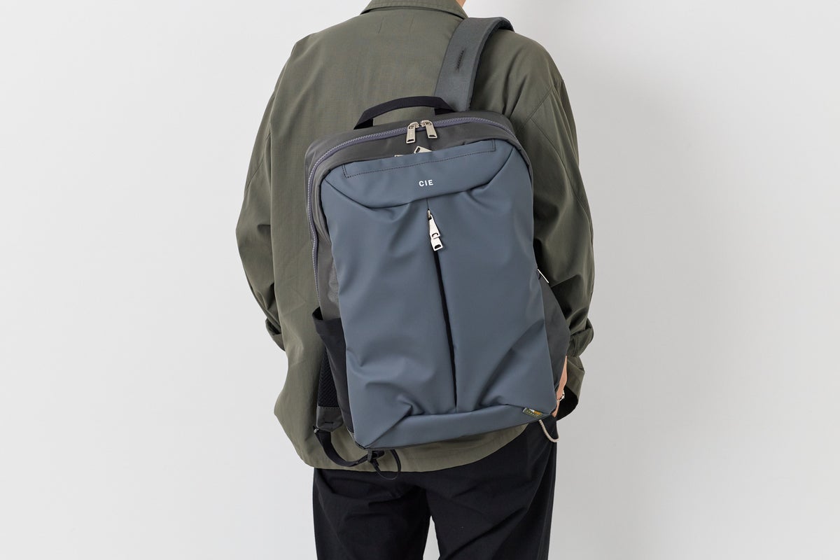 CIE シー LEAP COMMUTER PACK 072305